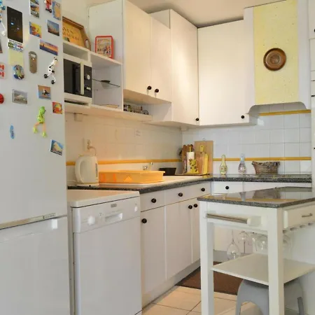 Cap D'agde, 3 Pieces, 6 Personnes - Fr-1-249-203 Agde
